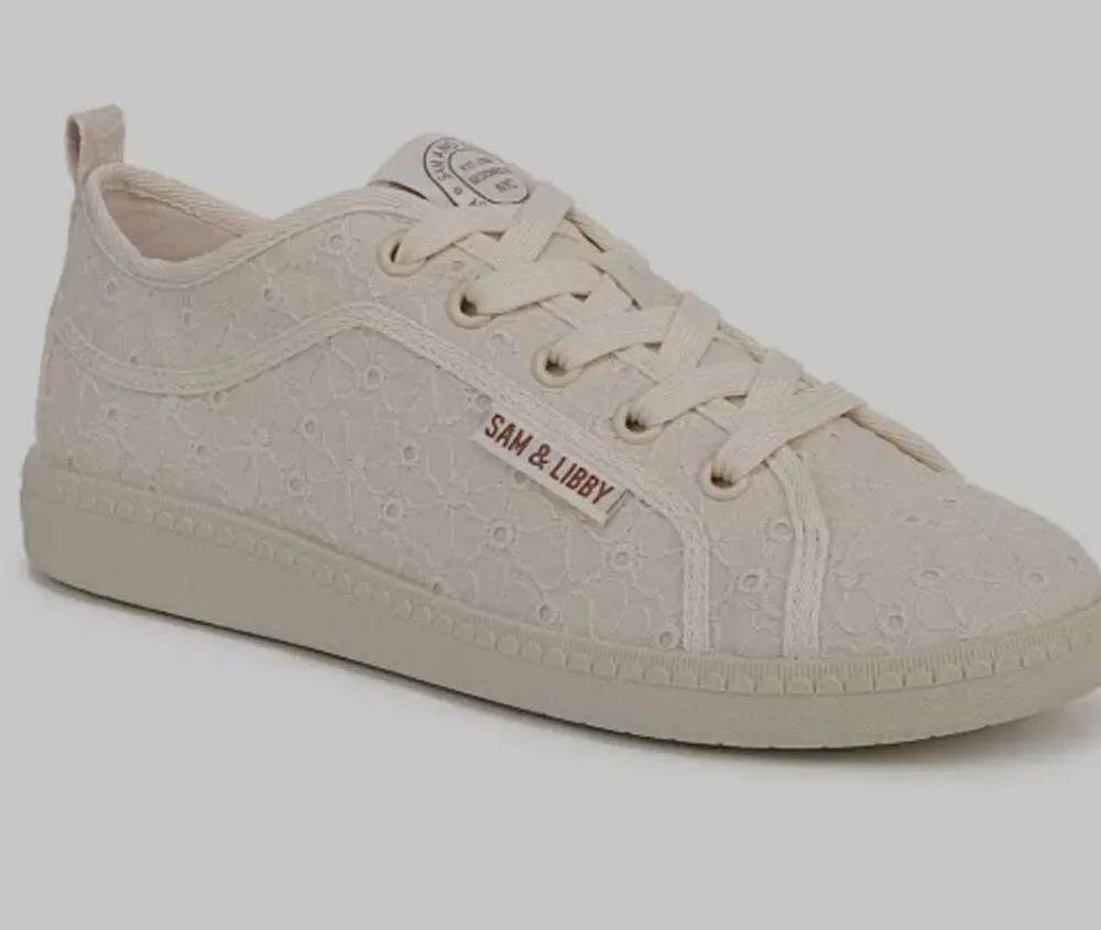 Sam & Libby Weston Embroidered Sneaker size 10 EUC (R)